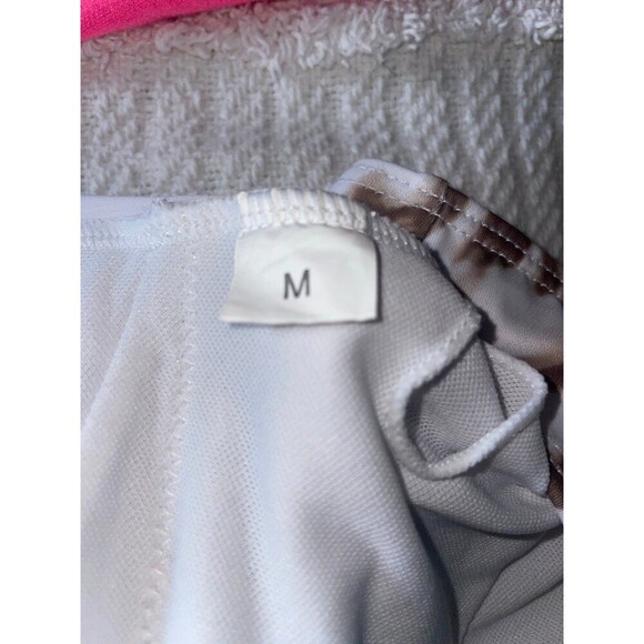 Medium Side Knot Cut Out Single Strap One Piece Cheetah Print Swim Suit - Picture 4 of 4